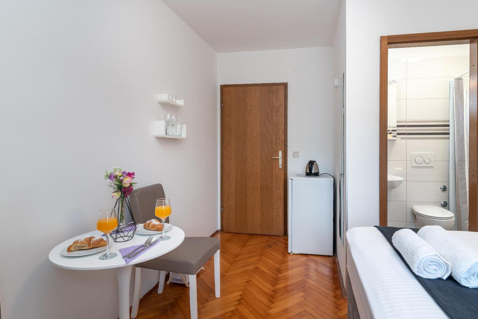 Apartments Bozan Trogir Habitación foto